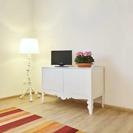 Borgo Trento House Апартаменты